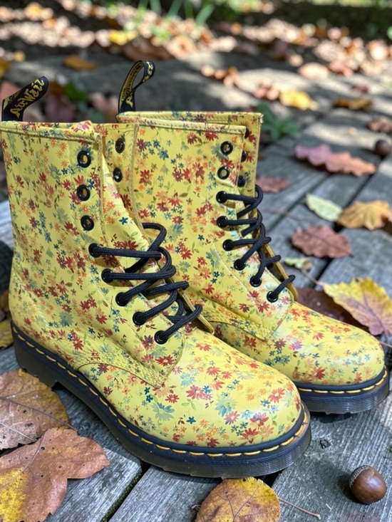 Dr. Martens Shoes - Dr. Martens RARE NIB 1460 Sun Yellow Little Flowers Floral Boots Women's size 9
